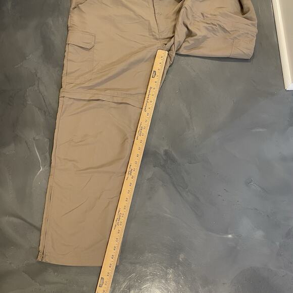 Cabela’s Convertible Cargo Pants Men 42x30 Belted Classic Fit Ankle Zip Tan - Picture 6 of 9